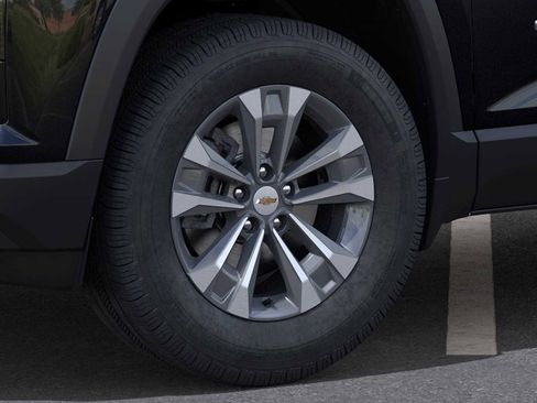 New 2026 Chevrolet Equinox LT w/ Convenience Package II AWD/4WD image 9