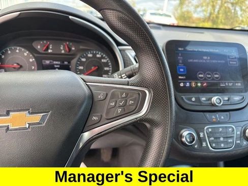 Used 2024 Chevrolet Malibu LT image 17
