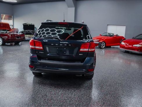 Used 2013 Dodge Journey SXT w/ Flexible Seating Group FWD image 5