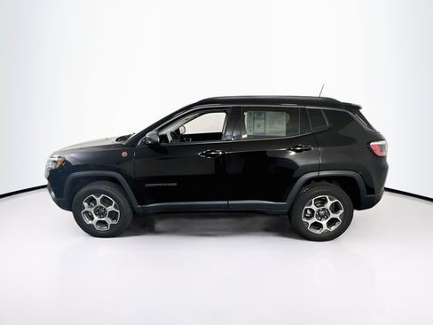 Used 2022 Jeep Compass Trailhawk w/ Trailhawk Convenience Group AWD/4WD image 8