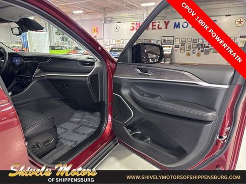 Certified 2022 Jeep Grand Cherokee L Limited image 45