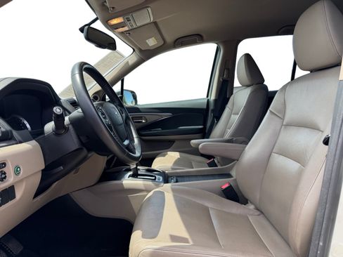 Used 2017 Honda Ridgeline RTL-T image 10