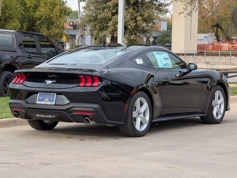 New 2026 Ford Mustang Coupe image 4