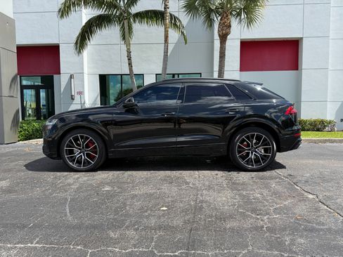 Used 2022 Audi SQ8 Prestige w/ Prestige Package image 7
