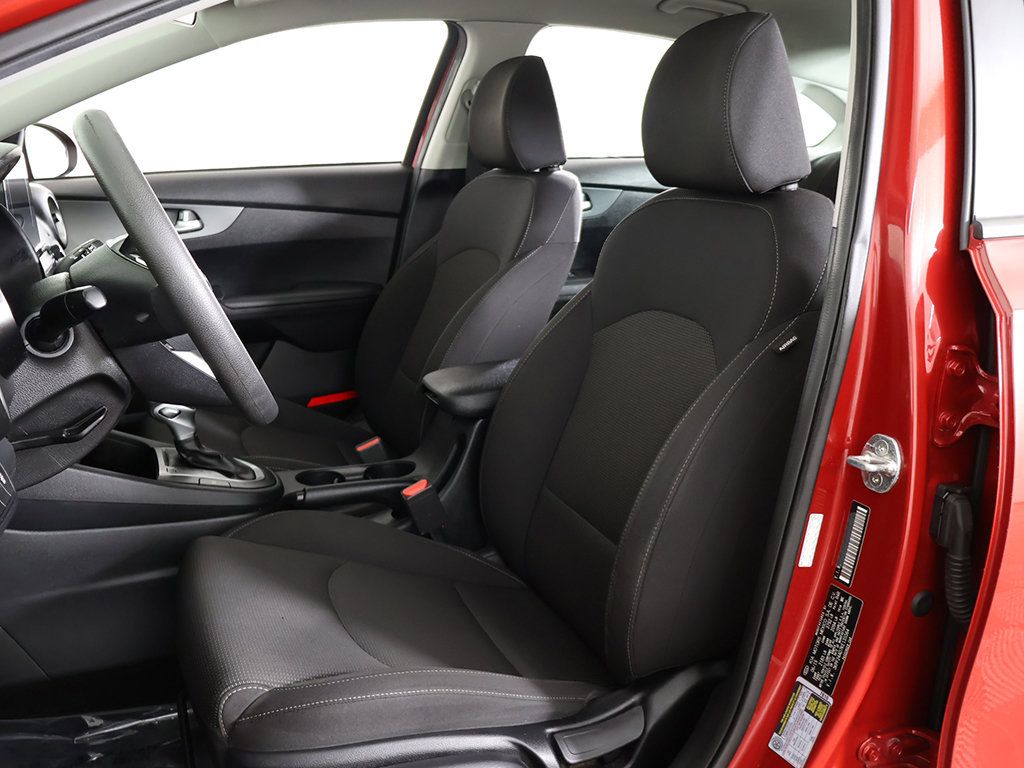 Used 2019 Kia Forte LXS FWD image 25