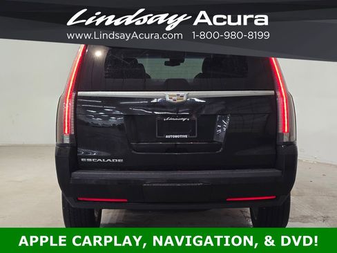Used 2018 Cadillac Escalade Premium Luxury image 5