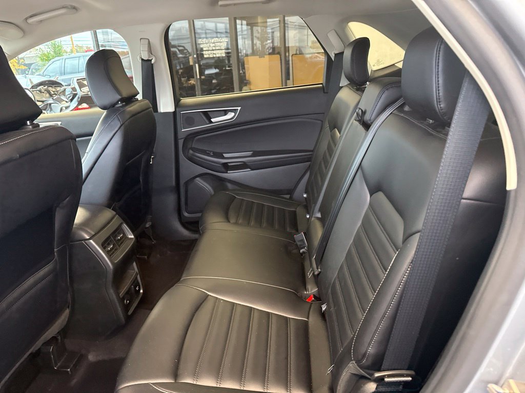Used 2024 Ford Edge SEL w/ Convenience Package AWD/4WD image 12