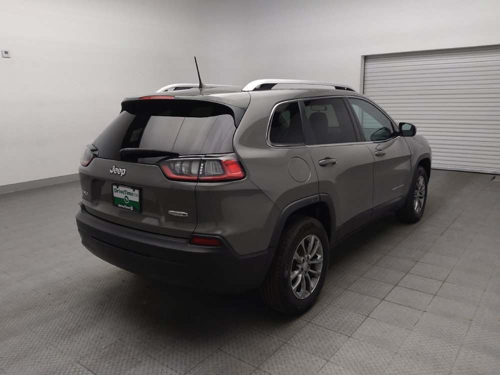 Used 2019 Jeep Cherokee Latitude Plus w/ Cold Weather Group AWD/4WD image 9