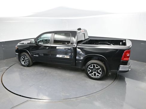 Used 2025 RAM 1500 Laramie AWD/4WD image 31