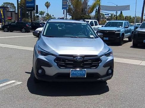 Used 2025 Subaru Crosstrek 2.5i Premium AWD/4WD image 3