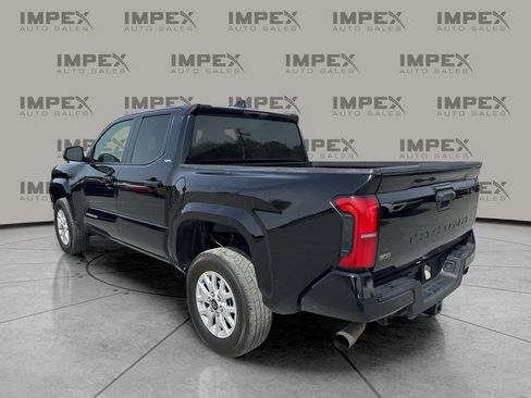 Used 2024 Toyota Tacoma SR5 RWD image 3