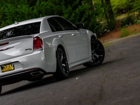 Used 2021 Chrysler 300 S w/ S Model Appearance Package RWD image 26