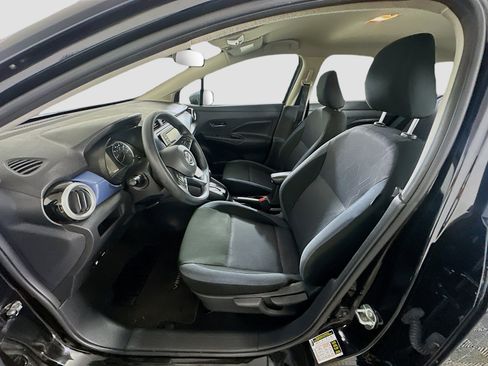 Used 2025 Nissan Versa SV FWD image 13