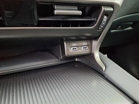 Used 2024 Lexus RX 350 F Sport w/ Technology Package image 17