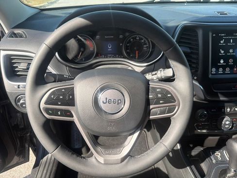 Used 2022 Jeep Cherokee Latitude Lux image 28