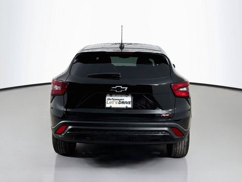 Used 2025 Chevrolet Trax RS w/ Driver Confidence Package FWD image 11