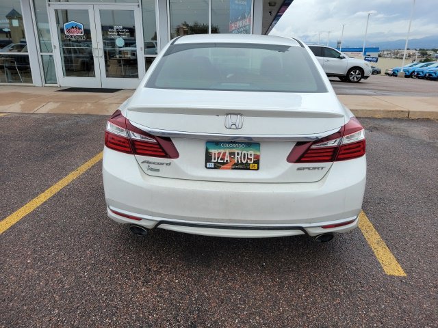 Used 2017 Honda Accord Sport image 6