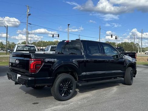 New 2025 Ford F150 Lariat w/ Equipment Group 501A Mid image 8