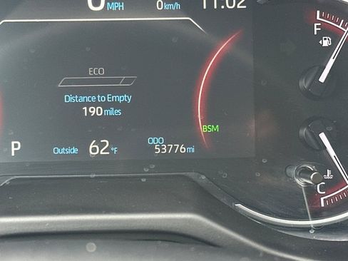 Used 2024 Toyota RAV4 XLE image 31