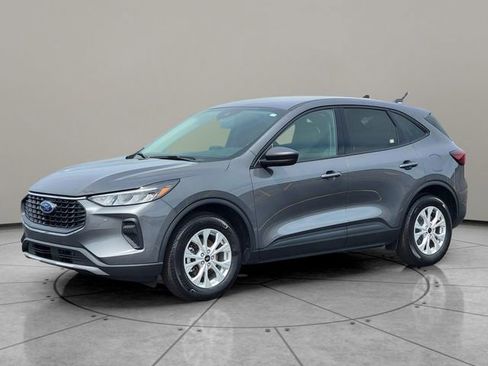 Certified 2025 Ford Escape Active FWD image 3