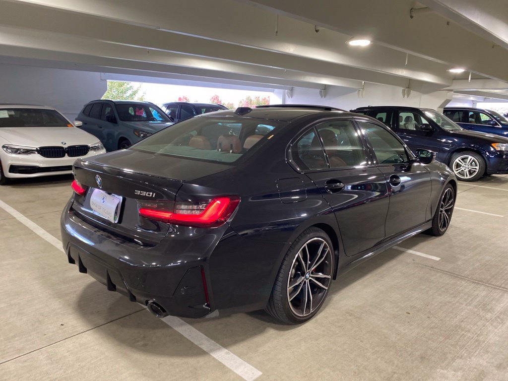 Used 2023 BMW 330i xDrive Sedan w/ M Sport Package AWD/4WD image 5