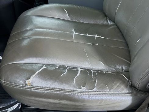 Used 2016 Chevrolet Express 3500 Extended image 18