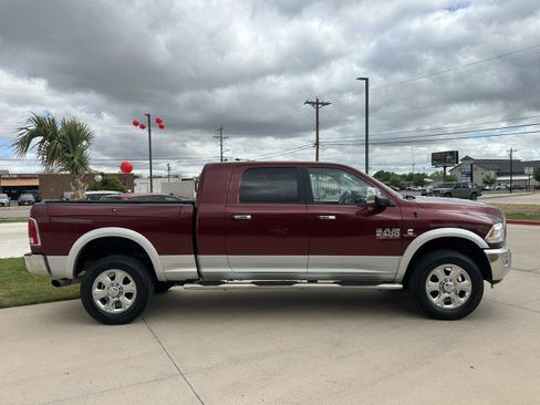 Used 2018 RAM 2500 Laramie w/ Convenience Group AWD/4WD image 5