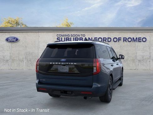 New 2026 Ford Expedition Active image 8