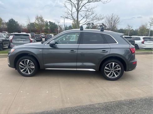 Used 2023 Audi Q5 2.0T Premium w/ Convenience Package AWD/4WD image 28