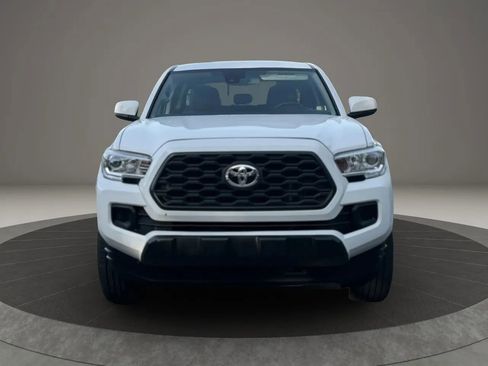 Used 2019 Toyota Tacoma SR w/ SR Convenience Package RWD image 2