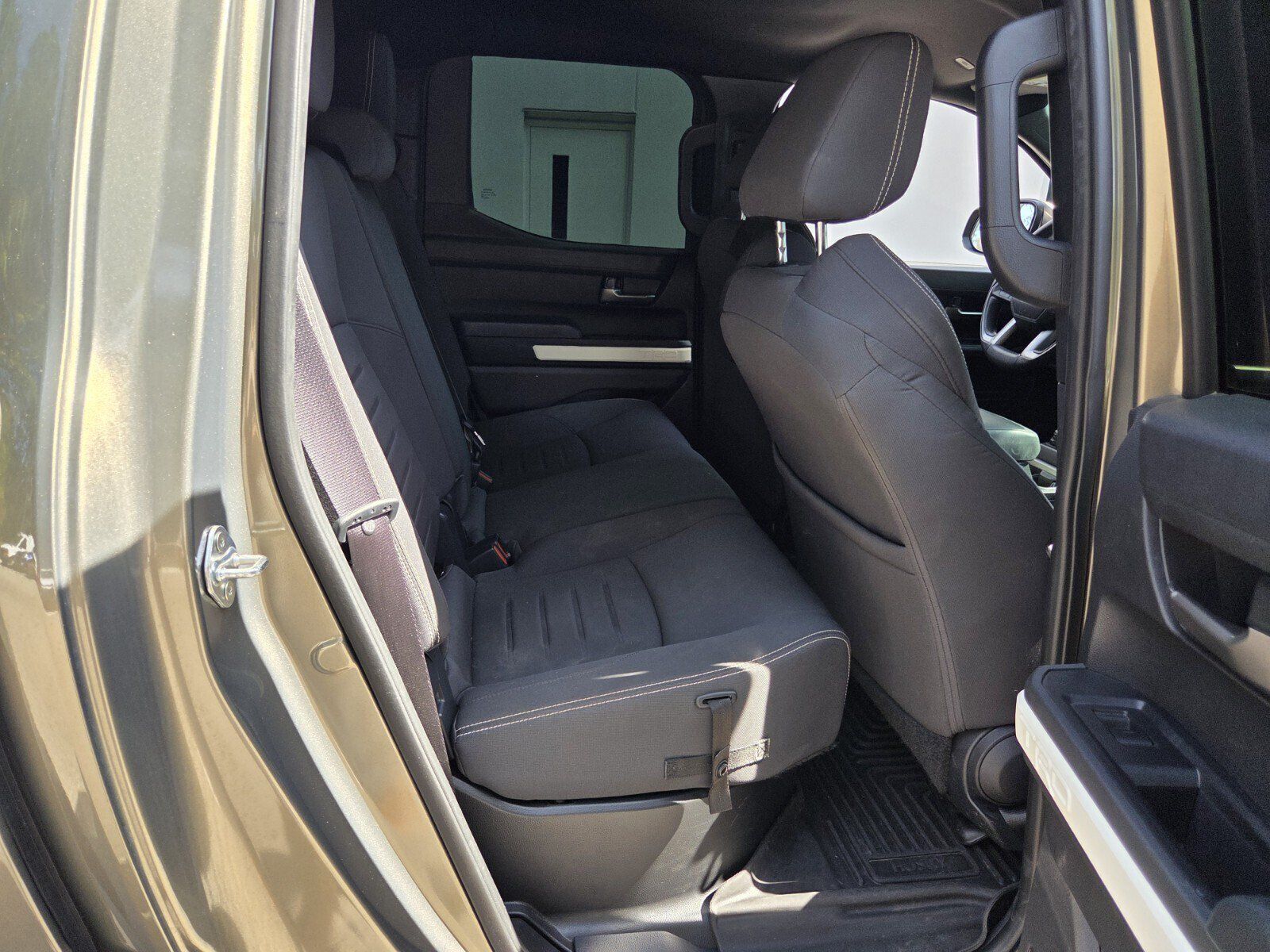 Used 2024 Toyota Tacoma TRD Off-Road AWD/4WD image 17