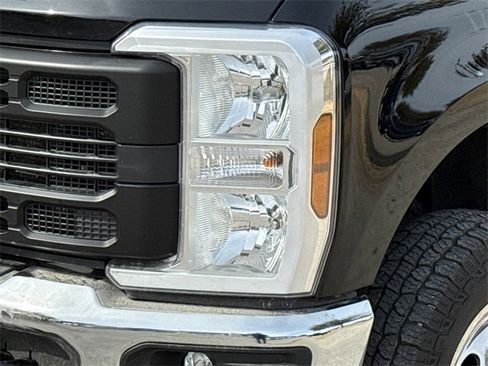 Used 2024 Ford F350 XL image 4