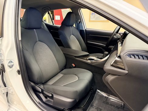 Used 2023 Toyota Camry LE FWD image 23