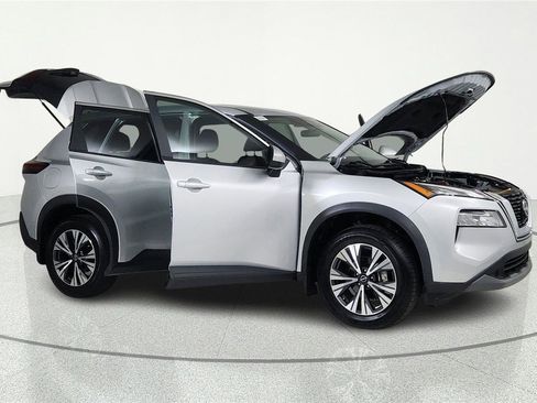 Used 2023 Nissan Rogue SV FWD image 8