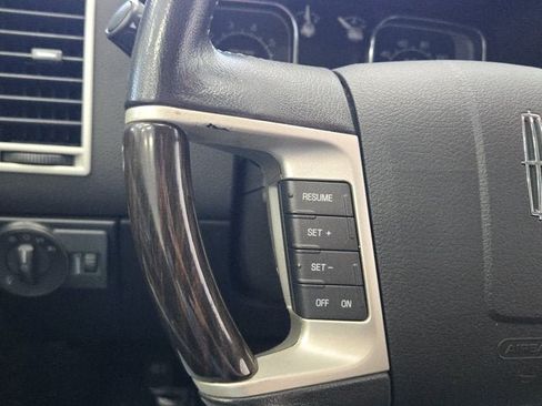 Used 2008 Lincoln MKX AWD image 26