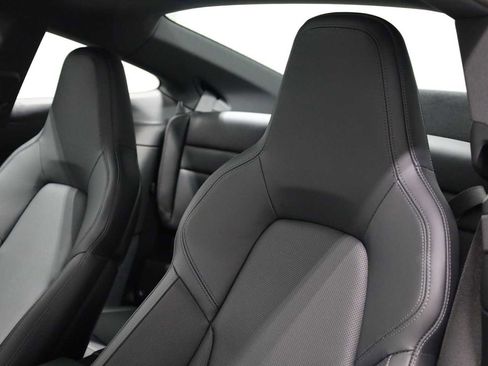 Certified 2025 Porsche 911 Carrera image 18