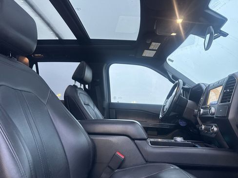 Used 2021 Ford Expedition Limited image 32
