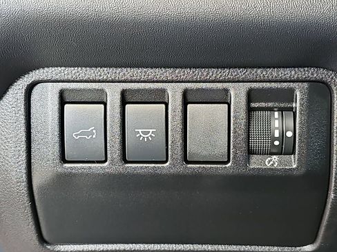 Certified 2023 Subaru Ascent Limited w/ Technology Package image 33