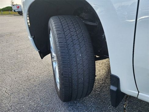 Used 2024 Chevrolet Silverado 1500 High Country w/ Technology Package image 15