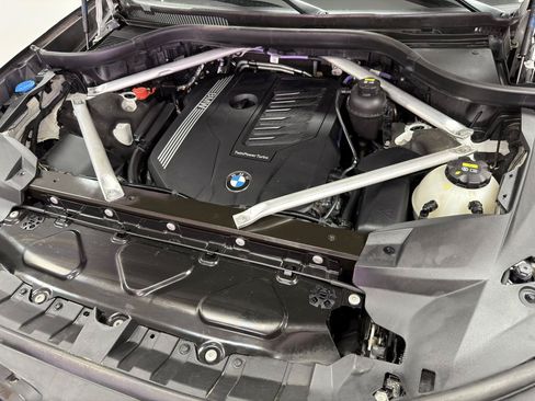 Used 2021 BMW X7 xDrive40i w/ M Sport Package AWD/4WD image 36