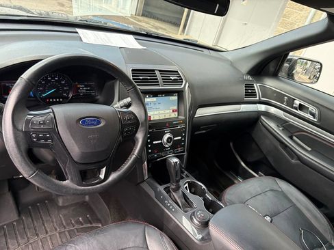Used 2018 Ford Explorer Sport AWD/4WD image 17