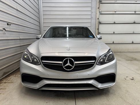 Used 2014 Mercedes-Benz E 63 AMG 4MATIC Sedan image 2