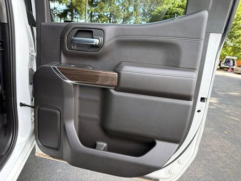 Used 2021 Chevrolet Silverado 1500 RST w/ Bed Protection Package AWD/4WD image 16