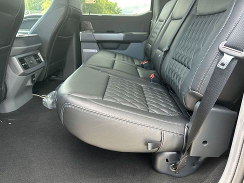 New 2025 Ford F250 XLT w/ Black Appearance Package image 20