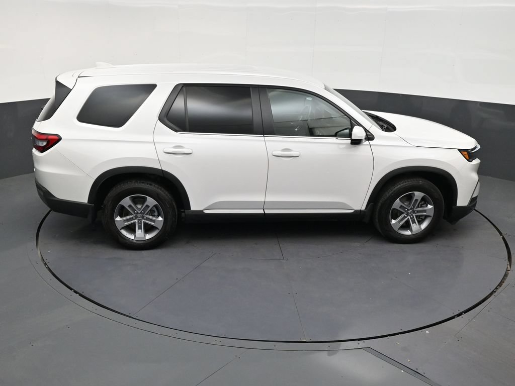 Used 2025 Honda Pilot EX-L image 17