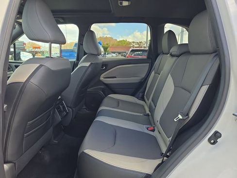 Used 2026 Subaru Forester Limited image 12