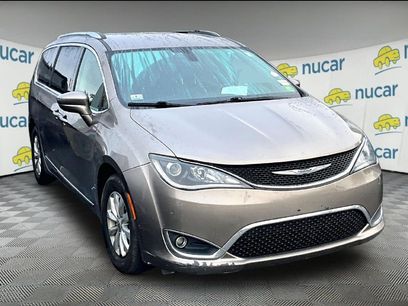Used 2018 Chrysler Pacifica Touring-L