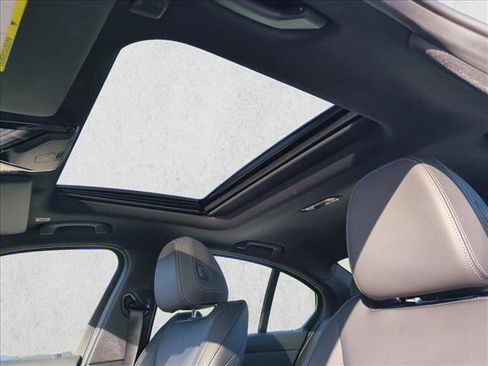 Certified 2025 BMW 330i Sedan w/ Convenience Package RWD image 16