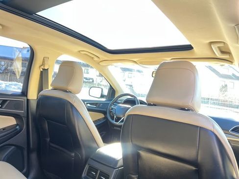 Certified 2023 Ford Edge SEL image 33