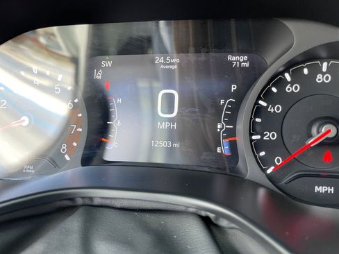 Used 2025 Jeep Compass Limited image 40